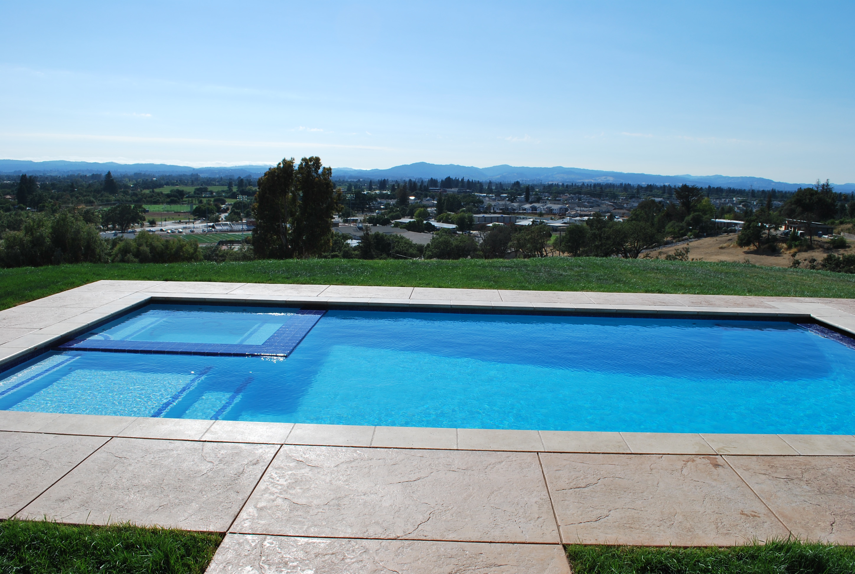 North Bay Aquatics - Custom Pool Construction